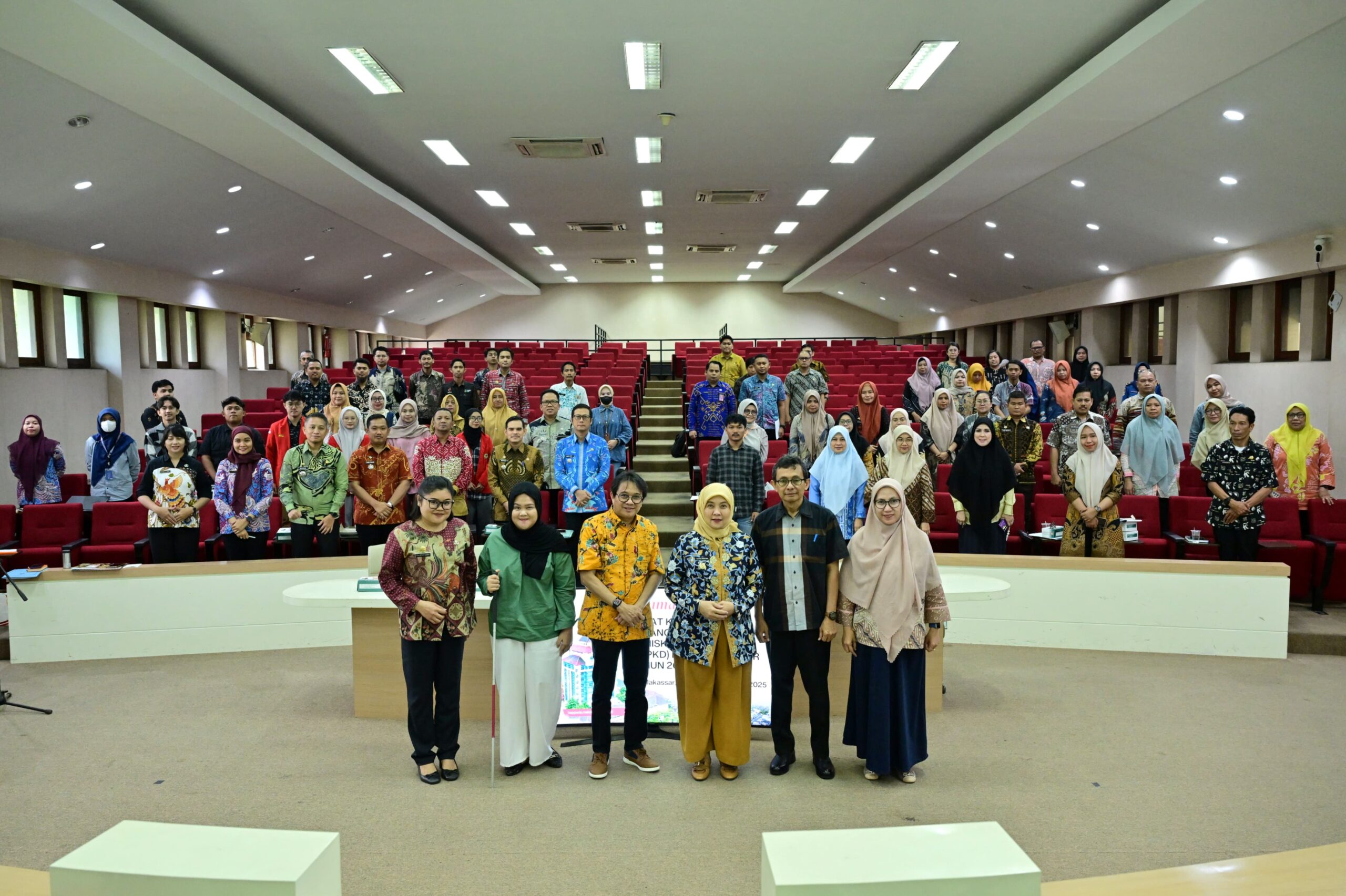 Wakil Wali Kota Makassar Hadiri Launching Unhas Migrant Service Centre Bersama Menteri P2MI