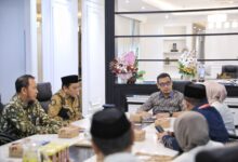Sekda Zulkifly: Pemkot Siap Bersinergi di Kegiatan Makassar Bersholawat
