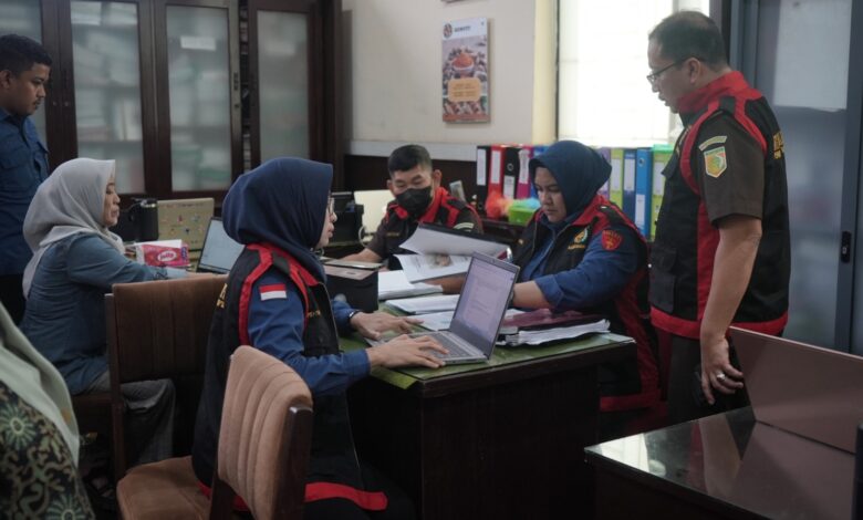 Ungkap Kasus Dugaan Korupsi Pengadaan Bibit Nanas di DTPHP Pemprov Sulsel, Kejati Geledah Satu Kantor Perubahan Swasta dan Dua OPD