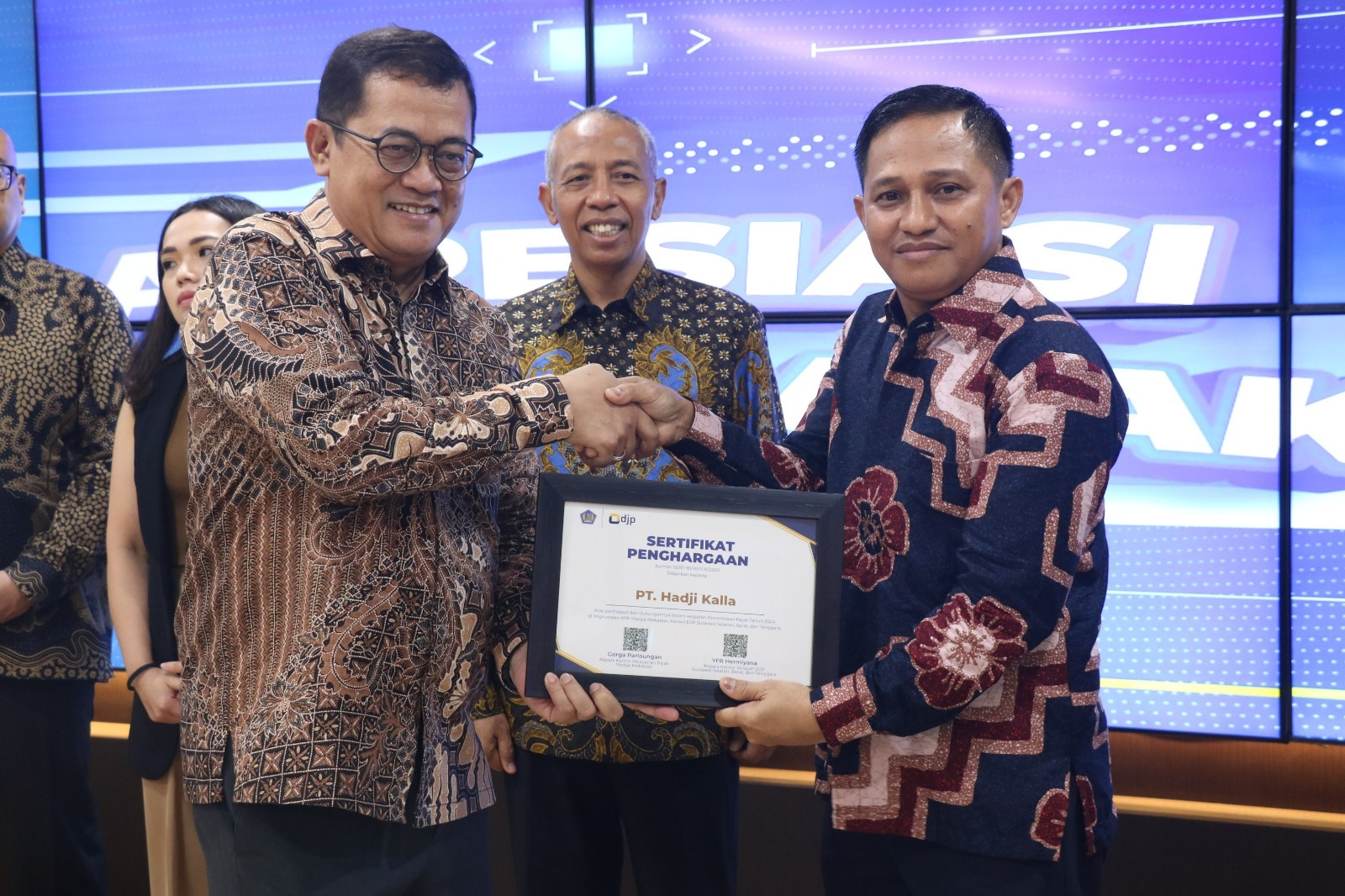 KALLA Kembali Raih Penghargaan Wajib Pajak Terbaik dari Kanwil DJP Sulselbartra