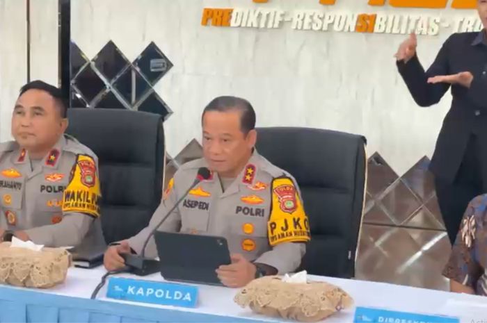 Polisi Tetapkan 8 Tersangka Kasus Tuduhan Ijazah Palsu Jokowi