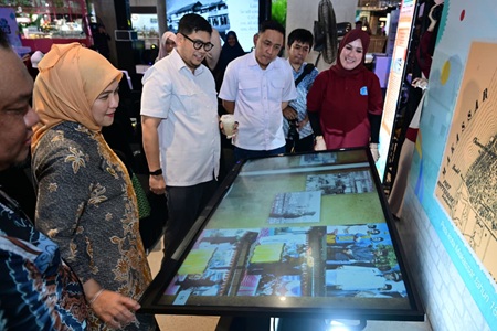 Aliyah Mustika Ilham Resmikan Pameran “Makassar Tempo Doeloe”: Menghidupkan Kembali Memori Kolektif Kota