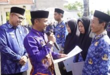 Serahkan SK Perpanjangan kepada 2.545 PPPK Formasi 2022–2023, Andi Asman: Tingkatkan Pelayanan!