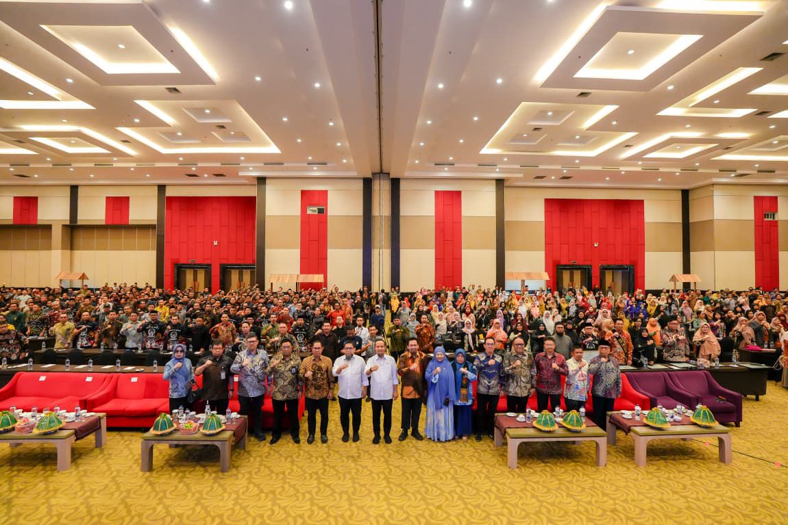 Puncak HGN 2025 Tingkat Provinsi, Gubernur Sulsel Dorong Pemerataan dan Peningkatan Kualitas Pendidikan