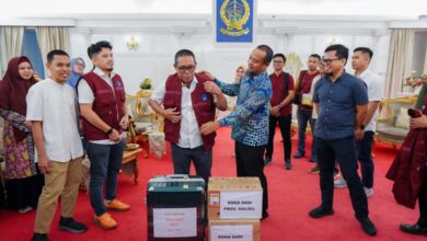 Gubernur Sulsel Lepas Tim Medis dan TRC, Siap Bentuk Posko Kedaruratan di Aceh, Sumut dan Sumbar