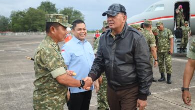 Dankodaeral VI Sambut Kedatangan Menhan RI di Lanud Sultan Hasanuddin Makassar