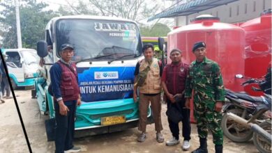 Gubernur Sulsel Salurkan Tiga Truk Air Bersih Siap Minum untuk Korban Banjir Aceh Tamiang