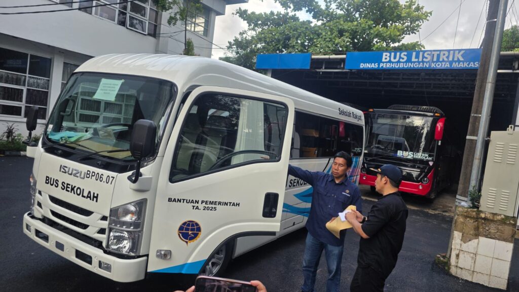 Pemkot Makassar Terima Bus Sekolah Rakyat dari Kemenhub, Akan Layani Siswa Sekolah Secara Gratis