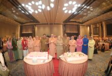 Wali Kota Makassar Tekankan Peran Strategis Dharma Wanita Bangun Keluarga Unggul