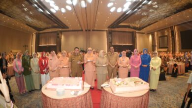 Wali Kota Makassar Tekankan Peran Strategis Dharma Wanita Bangun Keluarga Unggul