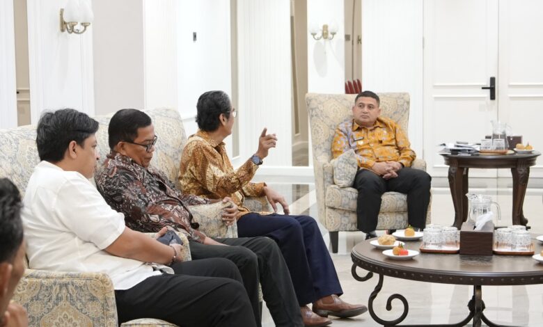 Bertemu YOSS, Appi Beberkan Kondisi Terbaru Lapangan Karebosi Siap Direvitalisasi