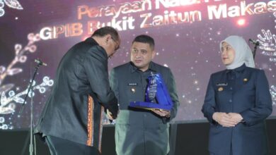 Munafri–Aliyah Hadiri Perayaan Natal GPIB Bukit Zaitun, Teguhkan Makassar Kota Harmonis