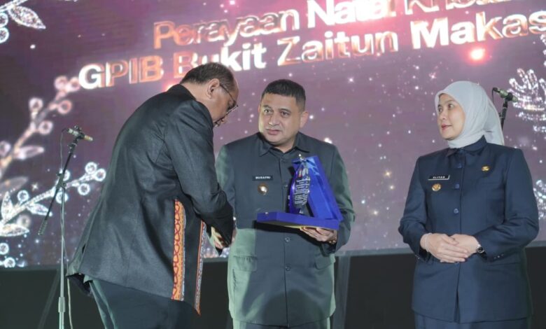 Munafri–Aliyah Hadiri Perayaan Natal GPIB Bukit Zaitun, Teguhkan Makassar Kota Harmonis