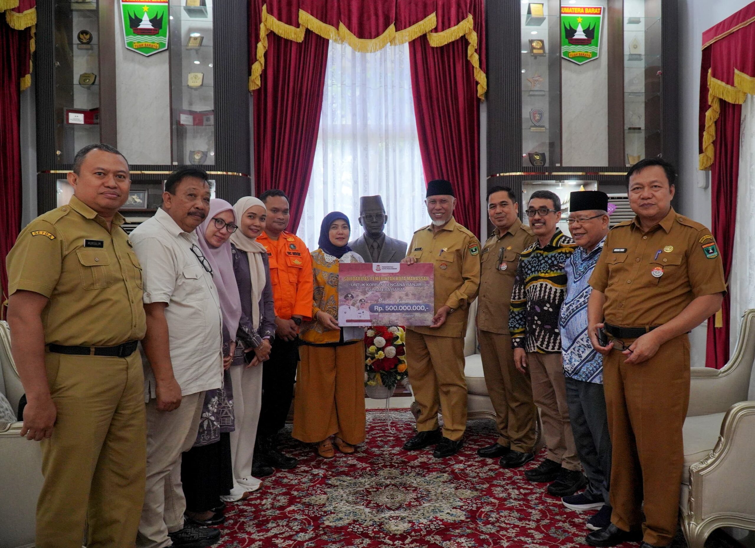 Pemkot Makassar Salurkan Bantuan untuk Korban Bencana Hidrometeorologi di Sumatera Barat