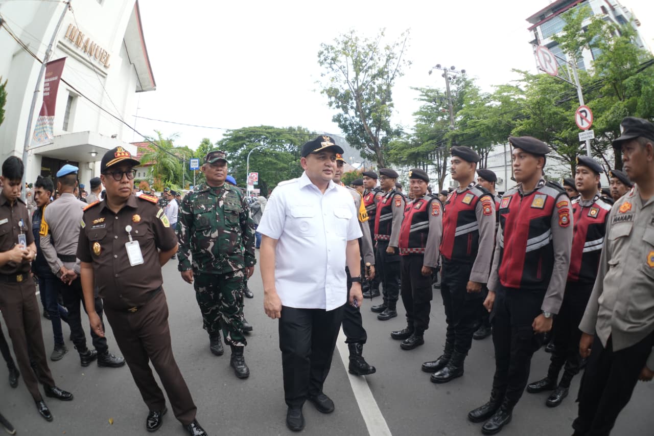 Wali Kota Bersama Kapolrestabes Makassar Pimpin Apel Pengamanan Malam Tahun Baru 2026