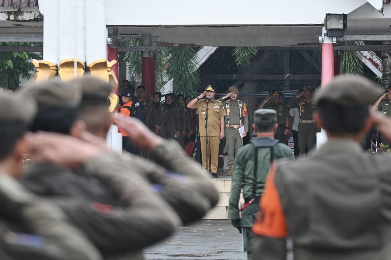 Jelang Pergantian Tahun, Gubernur Sulsel Pimpin Apel Kesiapsiagaan dan Lepas Pemudik Gratis