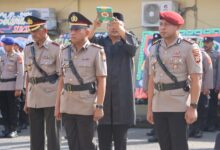 Momen Hari Ibu ke-97, Kapolres Bone Lantik Kasatresnarkoba dan Sertijab Kapolsek Tanete Riattang