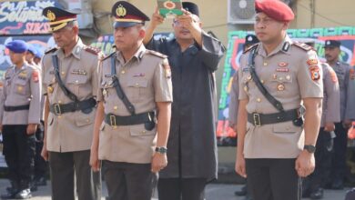 Momen Hari Ibu ke-97, Kapolres Bone Lantik Kasatresnarkoba dan Sertijab Kapolsek Tanete Riattang