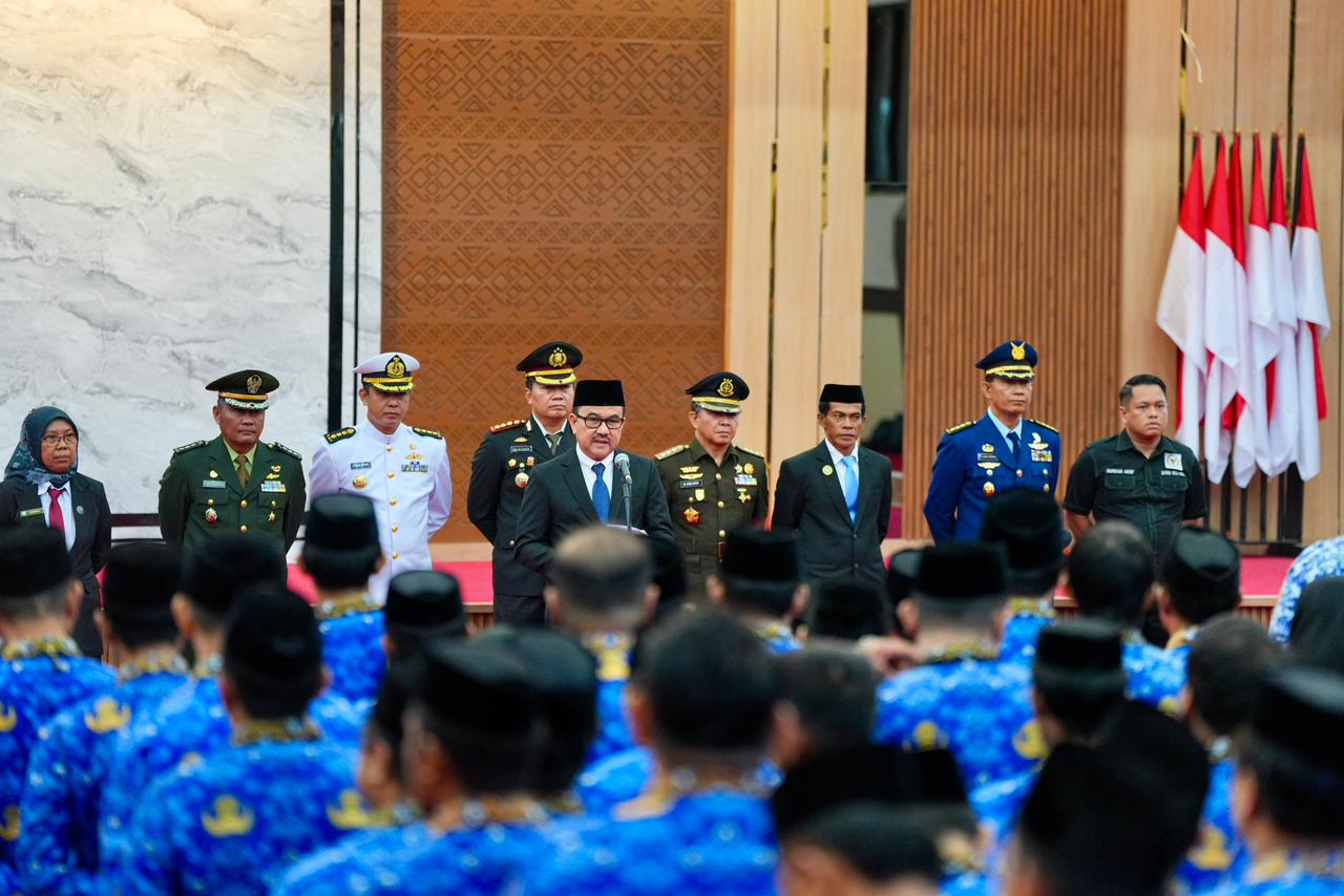 Sekda Sulsel Bacakan Amanat Presiden Prabowo pada Upacara Hari Bela Negara ke-77