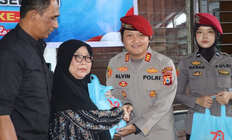 Rayakan HUT Reserse ke-78, Satreskrim Polres Bone Gelar Bakti Sosial di Panti Asuhan