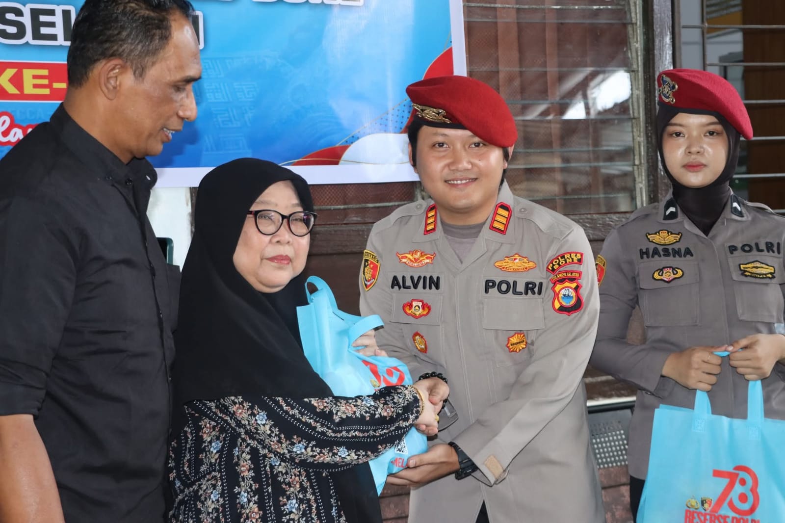 Rayakan HUT Reserse ke-78, Satreskrim Polres Bone Gelar Bakti Sosial di Panti Asuhan