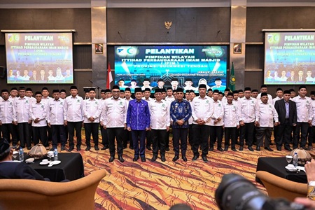 Gubernur Anwar Hafid Hadiri Pelantikan IPIM Sulteng, Tekankan Peran Keagamaan sebagai Fondasi Pembangunan