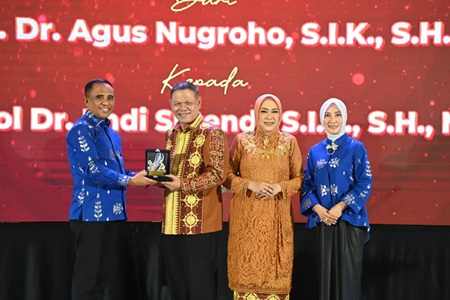 Gubernur Anwar Hafid Hadiri Kenal Pamit Kapolda Sulteng, Tegaskan Pentingnya Sinergi Keamanan Daerah