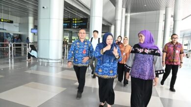 Wagub dr. Reny Sambut Kedatangan Gubernur Jawa Timur Khofifah Indar Parawansa di Palu
