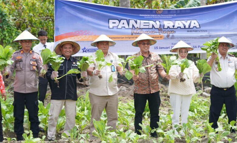 Pemkot Palu Dukung Program Ketahanan Pangan Pemasyarakatan melalui Panen Raya Serentak di Sigi