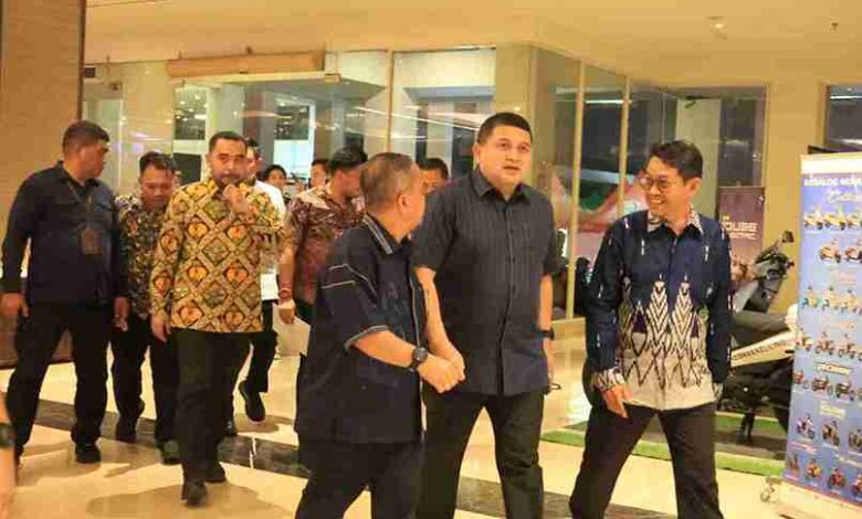 Munafri Arifuddin Bersama Pimpinan DPRD Makassar Hadiri Outlook Ekonomi Peduli Indonesia Award 2026