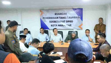 DPRD Kota Makassar Respons Aspirasi PKL, Dorong Penataan yang Humanis