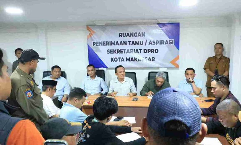 DPRD Kota Makassar Respons Aspirasi PKL, Dorong Penataan yang Humanis
