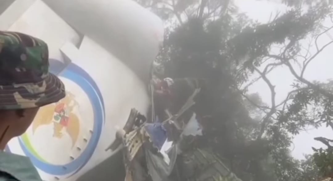 6 Jenazah Korban ATR 42-500 PK-THT Ditemukan di Dekat Puing Mesin Pesawat di Gunung Bulusaraung