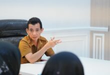 Perkuat Peran Strategis Command Center, Kominfosantik Sulteng Beri Pengarahan Langsung kepada Operator