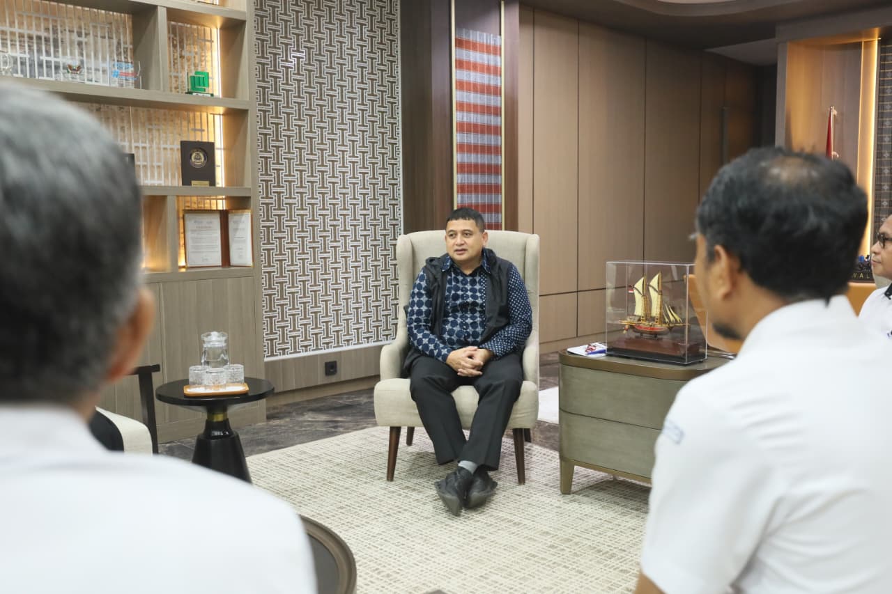 Wali Kota Munafri Ajak KKP Berdayakan Produk Perikanan Nelayan di Makassar