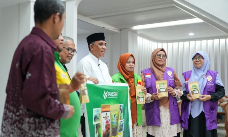 Lepas Relawan Kemanusiaan, Gubernur Sulteng Kirim 1.000 Paket Abon Ikan untuk Korban Banjir Aceh dan Sumatera