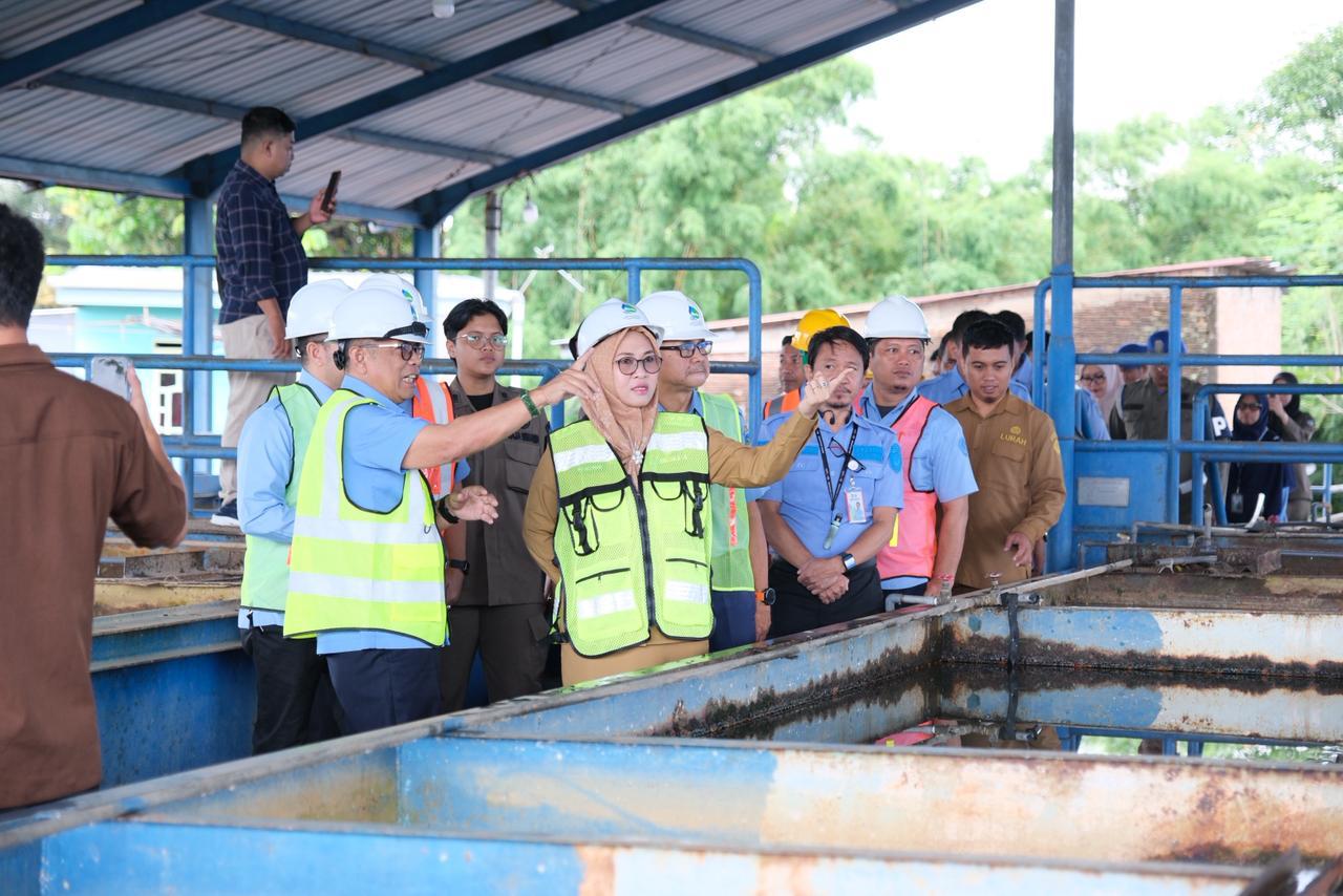 Kunjungi IPA dan Kantor Perumda AM Tirta Jeneberang, Bupati Gowa Minta Peningkatan Layanan dan Kualitas Air Bersih