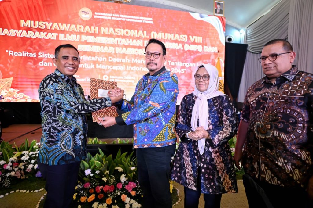 Anwar Hafid Resmi Pimpin MIPI, Dorong Penguatan Ilmu Pemerintahan dari Daerah