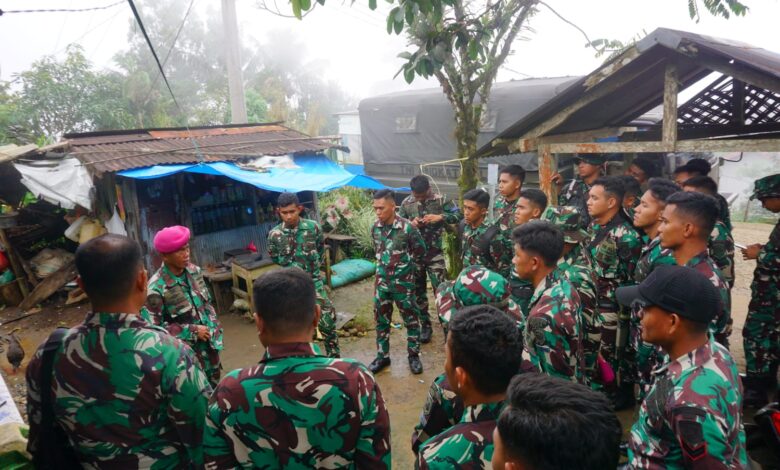 Kodaeral VI Mengerahkan Personel Tim SAR Bantu Pencarian Korban Pesawat ATR 42-500 di Gunung Bulusaraung