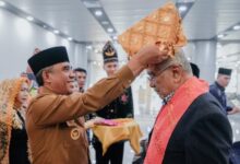 Gubernur Anwar Hafid Sambut Kedatangan Presiden DMDI di Bandara SIS Aljufri Palu