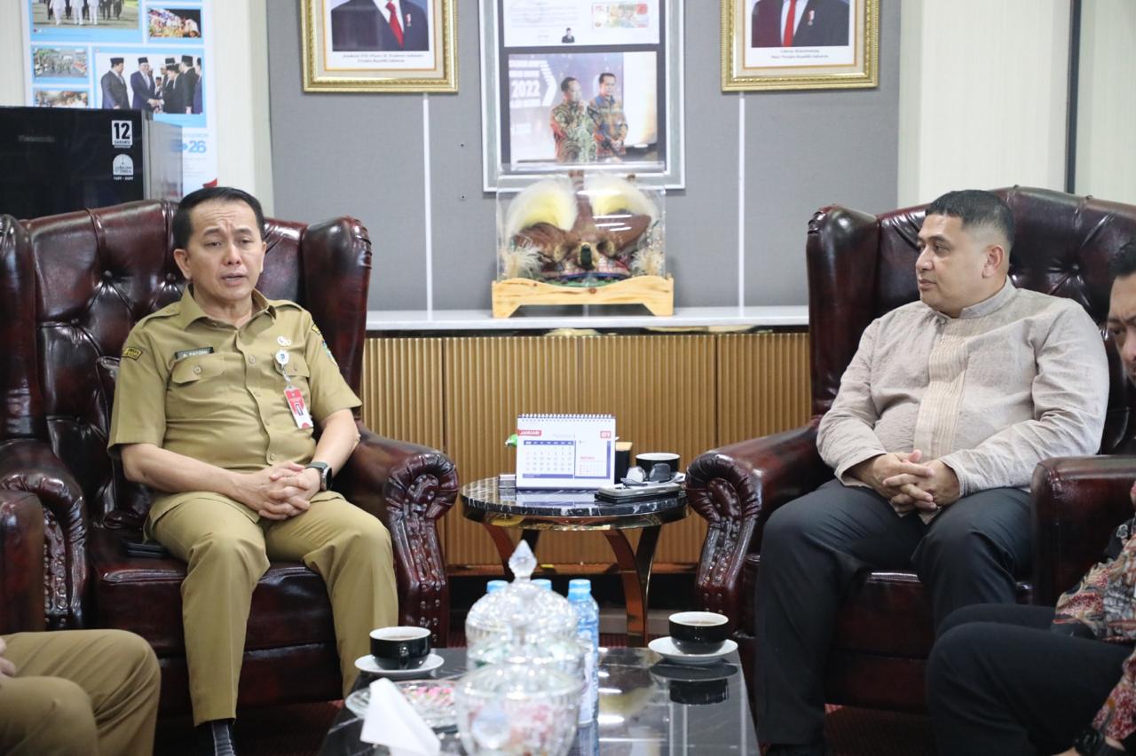 Wali Kota Makassar Bahas Penguatan APBD dan Regulasi BUMD Bersama Dirjen Keuda Kemendagri