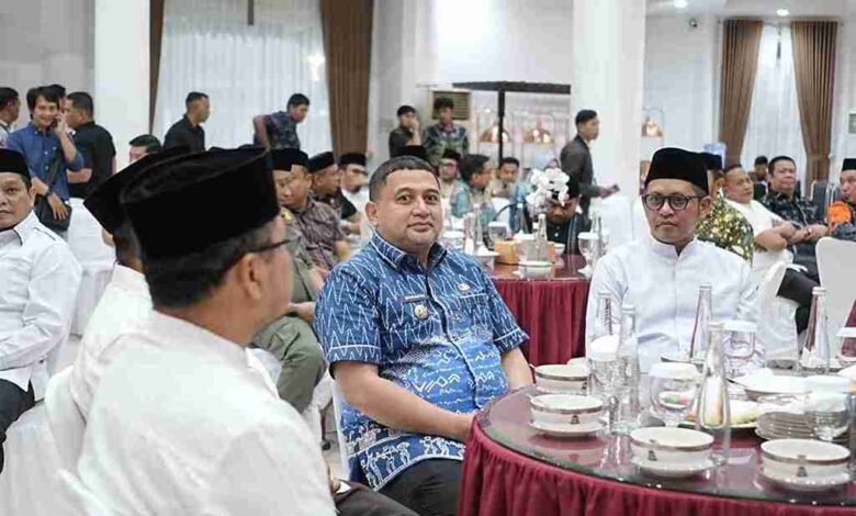 Buka Puasa Bersama Forkopimda, Wali Kota Munafri dan Ketua DPRD Makassar, Supratman Ajak Perkuat Kebersamaan