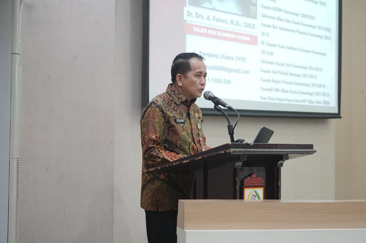 Dirjen Kemendagri Kupas Regulasi Penggunaan Anggaran BTT di Hadapan SKPD Pemkot Makassar