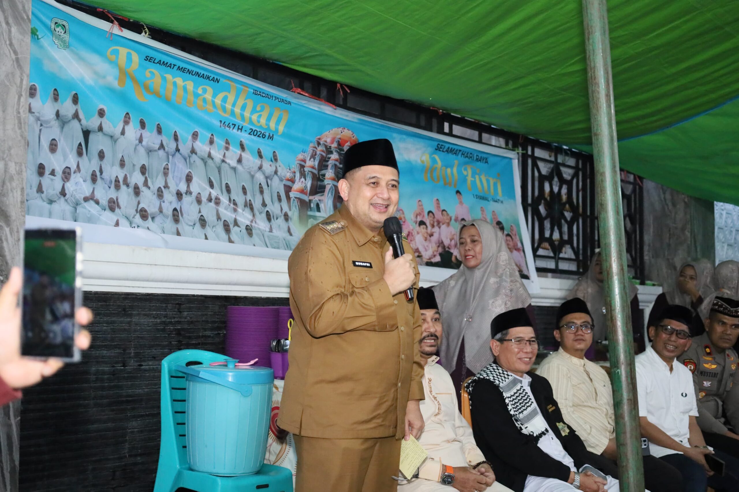 Hangat dan Penuh Kekeluargaan, Appi–Melinda Disambut Antusias Warga Maccini Sawah