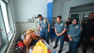 Update Korban Ledakan Kapal Nelayan di Pelabuhan Paotere Ditangani Intensif Di RSAL Jala Ammari TNI AL Kodaeral VI