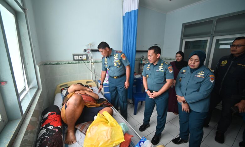 Update Korban Ledakan Kapal Nelayan di Pelabuhan Paotere Ditangani Intensif Di RSAL Jala Ammari TNI AL Kodaeral VI