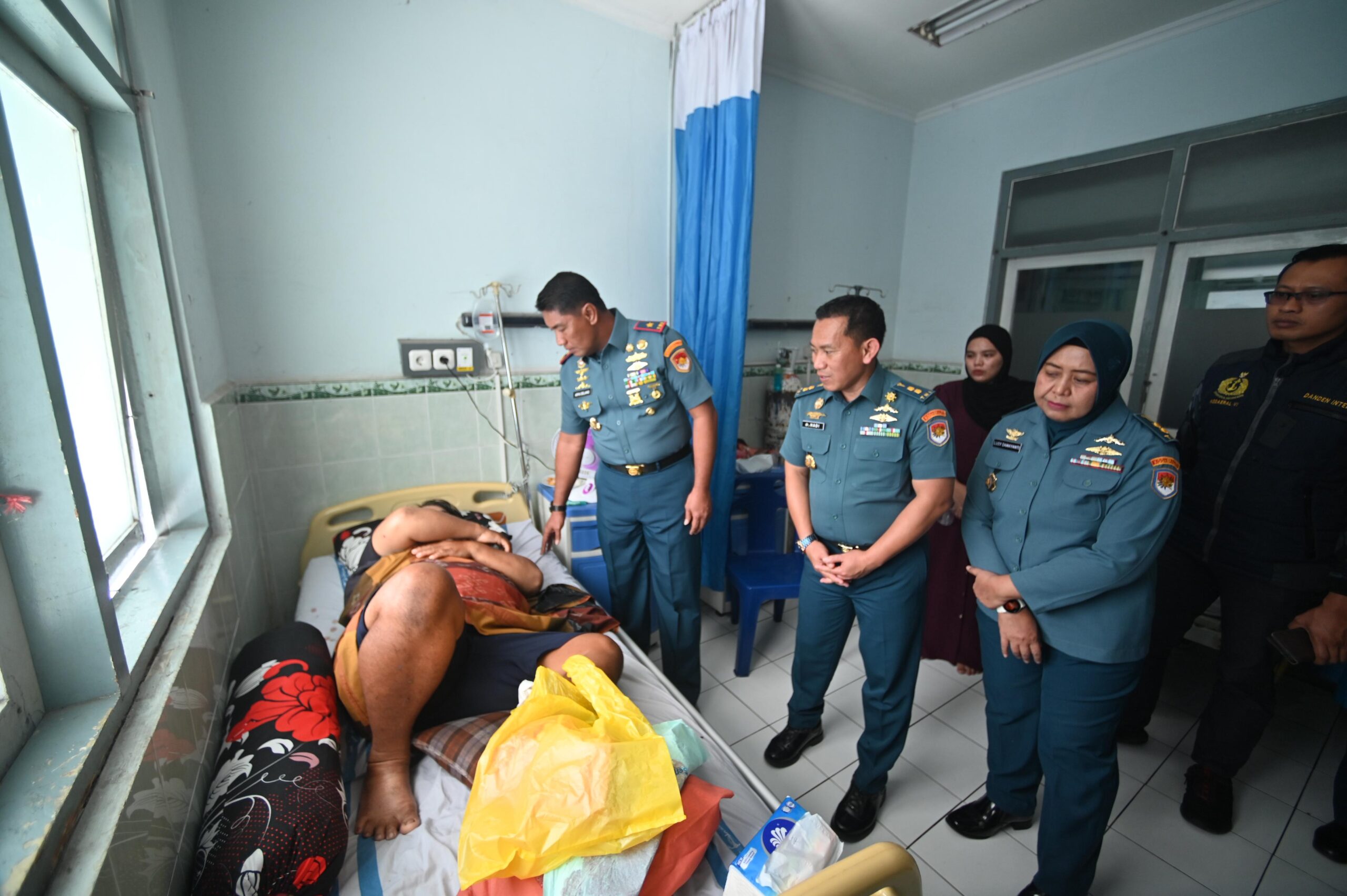 Update Korban Ledakan Kapal Nelayan di Pelabuhan Paotere Ditangani Intensif Di RSAL Jala Ammari TNI AL Kodaeral VI