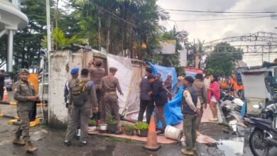 Pemkot Makassar Tertibkan PKL di Jalan Maipa dan Datu Museng, Trotoar Kembali untuk Pejalan Kaki