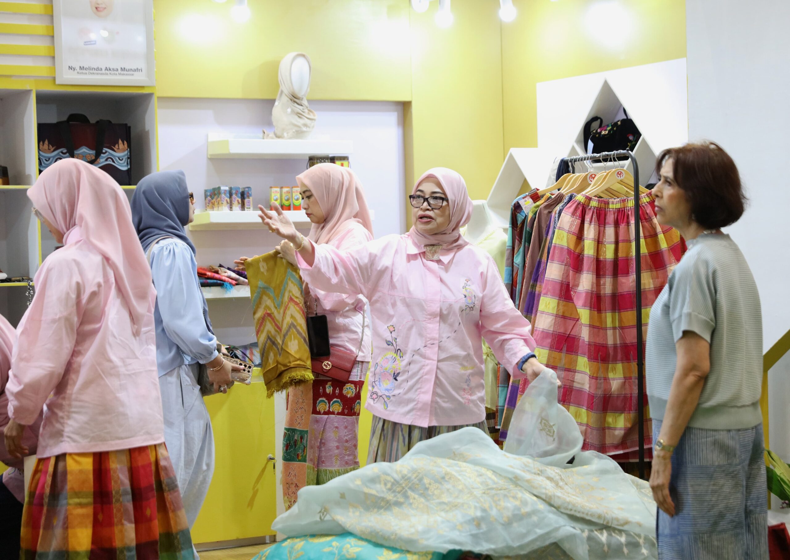 Produk Kerajinan Makassar Jadi Sorotan di INACRAFT 2026