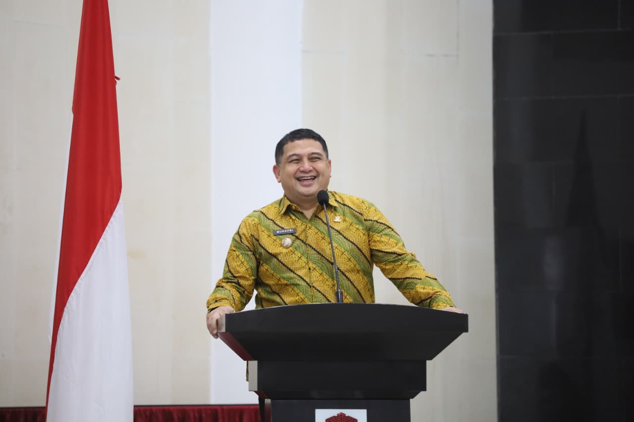 Perjanjian Kinerja Camat Dibuktikan, Appi Tekankan Peran Istri sebagai Supporting Utama